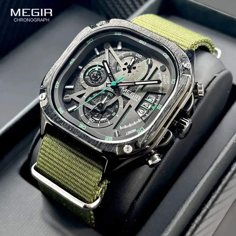 Megir classic men's watch + Extra strap